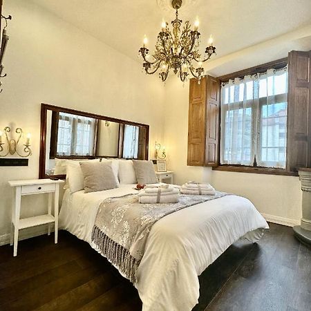Claren'S Boutique Rooms Cangas De Narcea Eksteriør billede