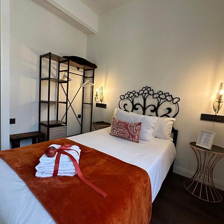 Claren'S Boutique Rooms Cangas De Narcea Eksteriør billede